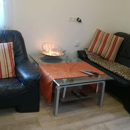 דיסבורג Toll Apartment Mit Privatem Eingang Free Parking Slbst Check-In Netflix 30 Zone Ruhig מראה חיצוני תמונה