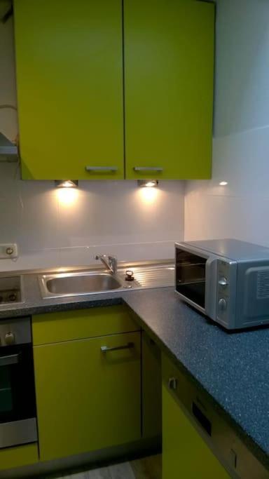 דיסבורג Toll Apartment Mit Privatem Eingang Free Parking Slbst Check-In Netflix 30 Zone Ruhig מראה חיצוני תמונה