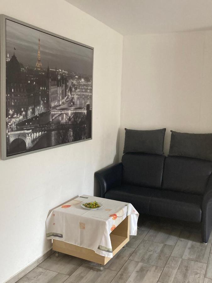 דיסבורג Toll Apartment Mit Privatem Eingang Free Parking Slbst Check-In Netflix 30 Zone Ruhig מראה חיצוני תמונה